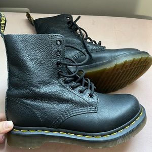 Dr. Martens 1460 pascal boot